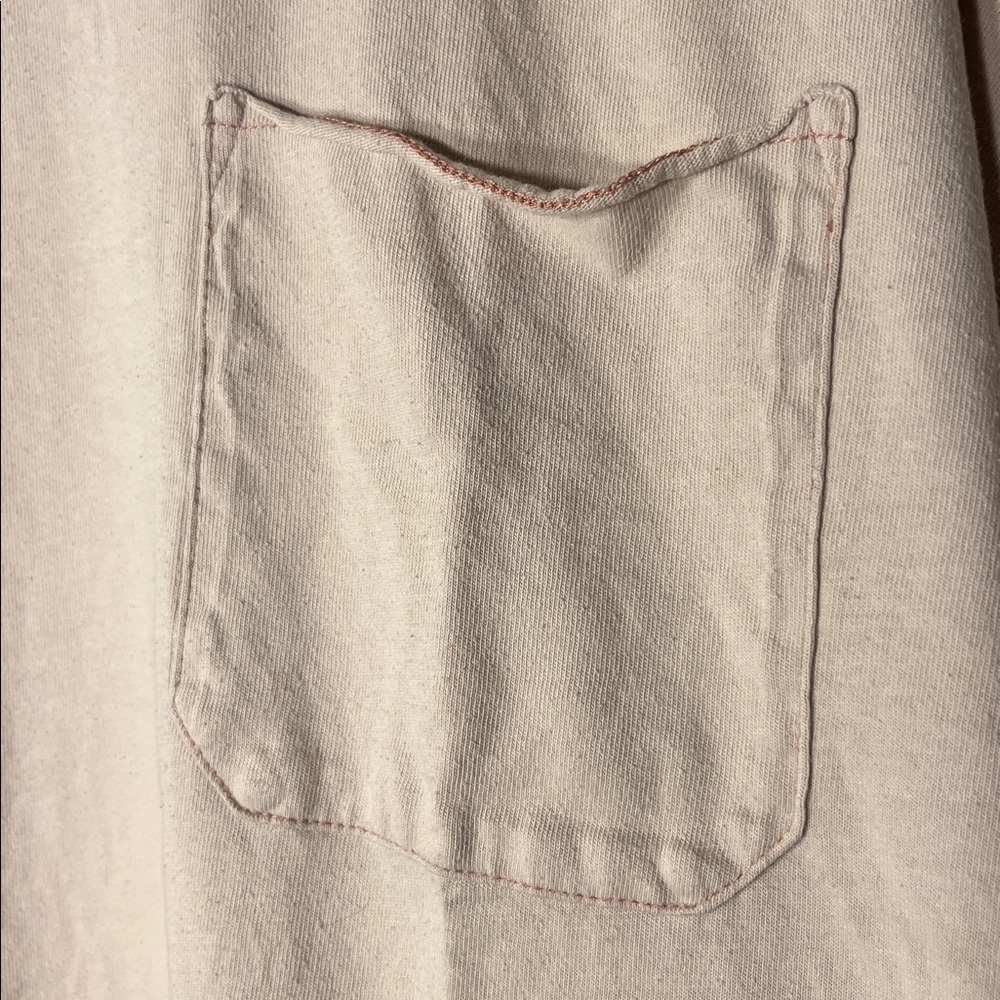 Abercrombie & Fitch soft pocket tee - Picture 2 of 6